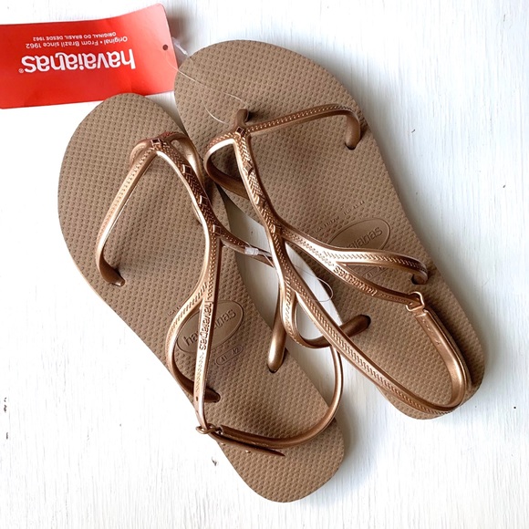 havaianas strappy sandals